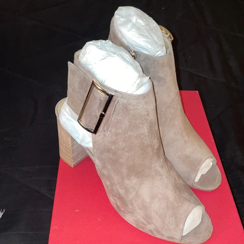 🔥Sale🔥Pretty suede taupe colored peep toe sling back booties..3” heels..NWOT - Picture 1 of 5